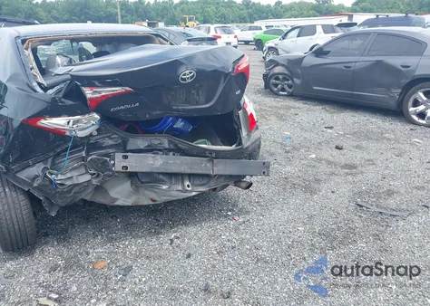 2017 Toyota Corolla Le z USA, uszkodzony, nr VIN 2T1BURHE0HC886419